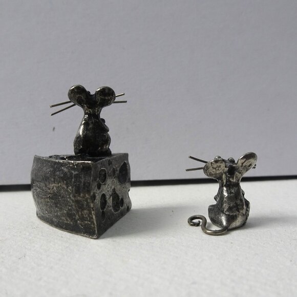 Vintage Pewter Mini Mice Animal Figurine - Picture 4 of 5